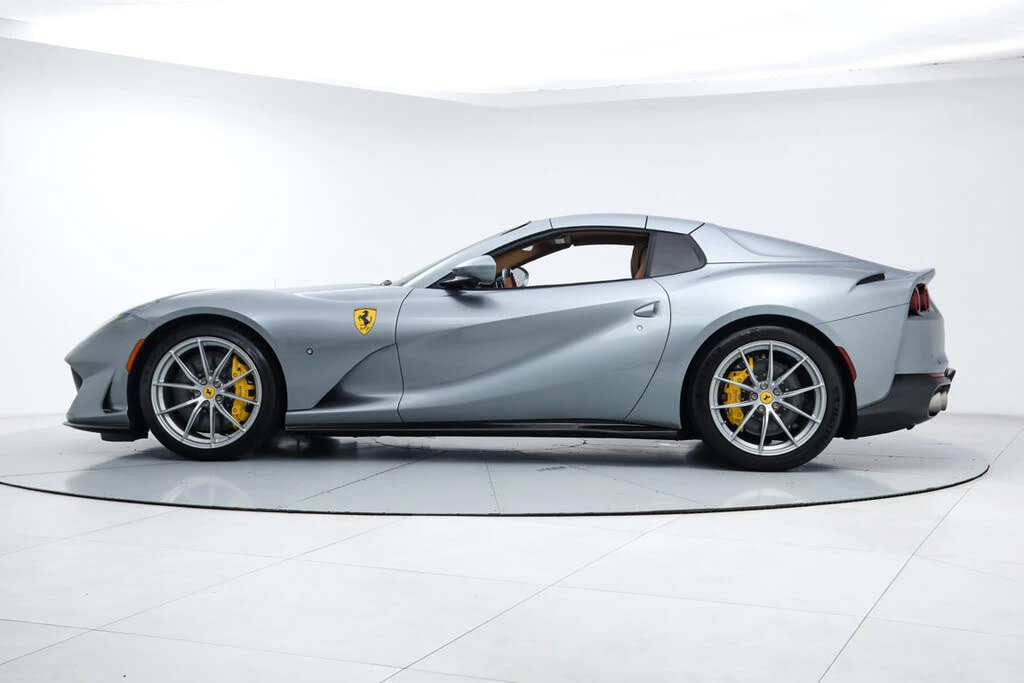 2023 Ferrari 812 Competizione - Image 7 of 31