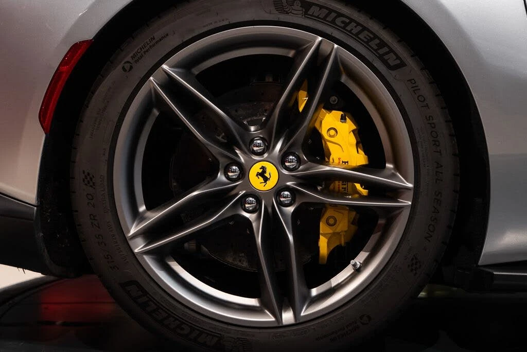 2023 Ferrari 812 GTS - Image 16 of 31