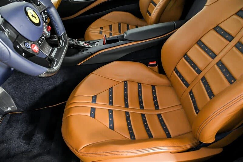 2023 Ferrari 812 GTS - Image 25 of 31