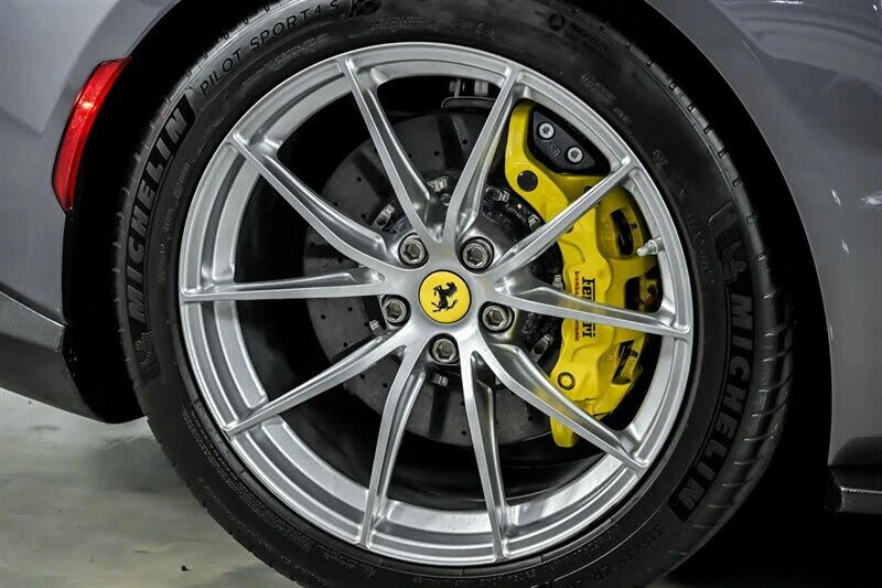 2023 Ferrari 812 GTS - Image 11 of 31