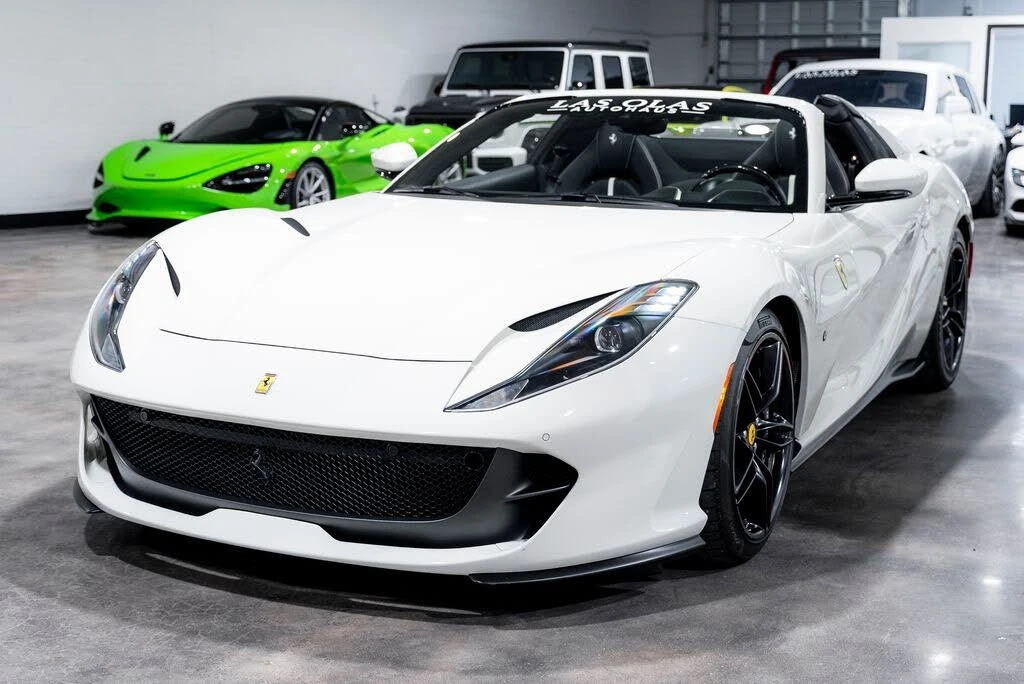 2023 Ferrari 812 GTS - Image 25 of 31