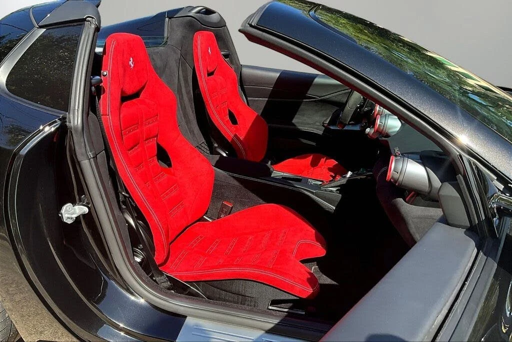 2023 Ferrari 812 GTS - Image 23 of 30