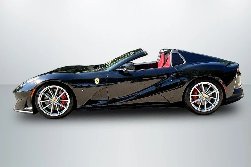 2023 Ferrari 812 GTS - Image 8 of 30