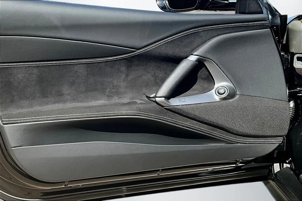 2023 Ferrari 812 GTS - Image 18 of 30