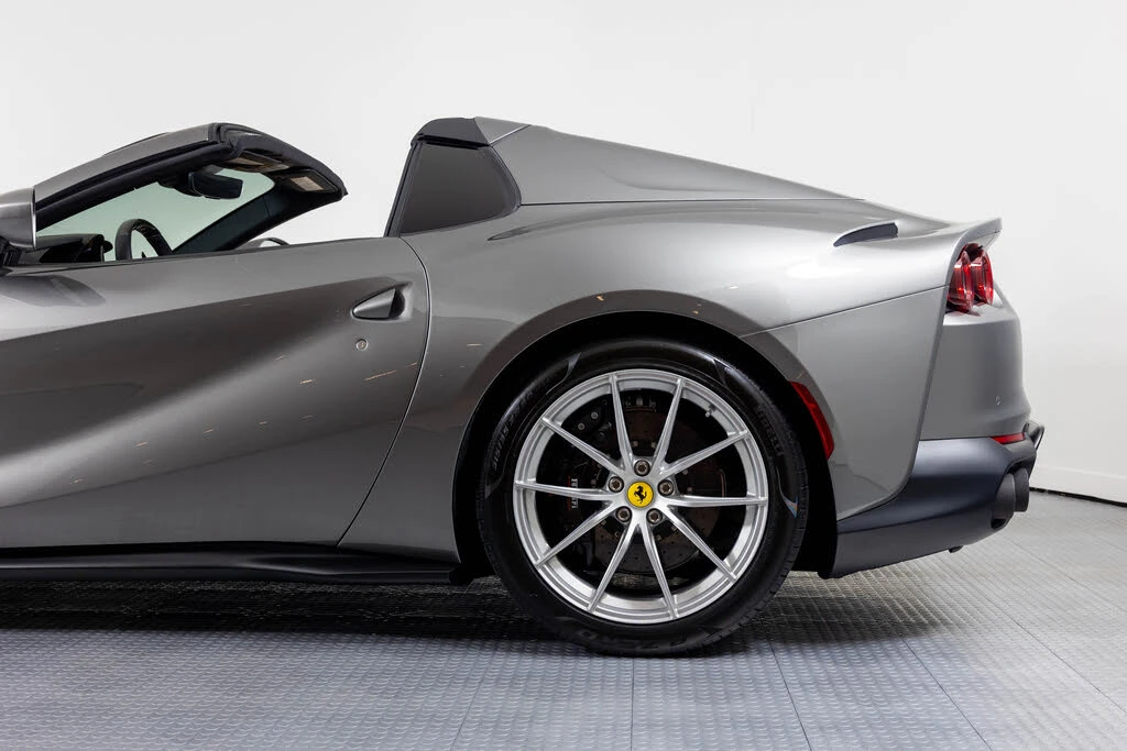 2023 Ferrari 812 GTS - Image 14 of 31