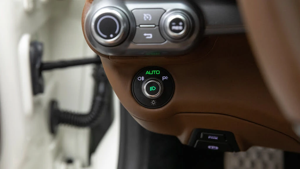 2023 Ferrari 812 GTS - Image 27 of 31