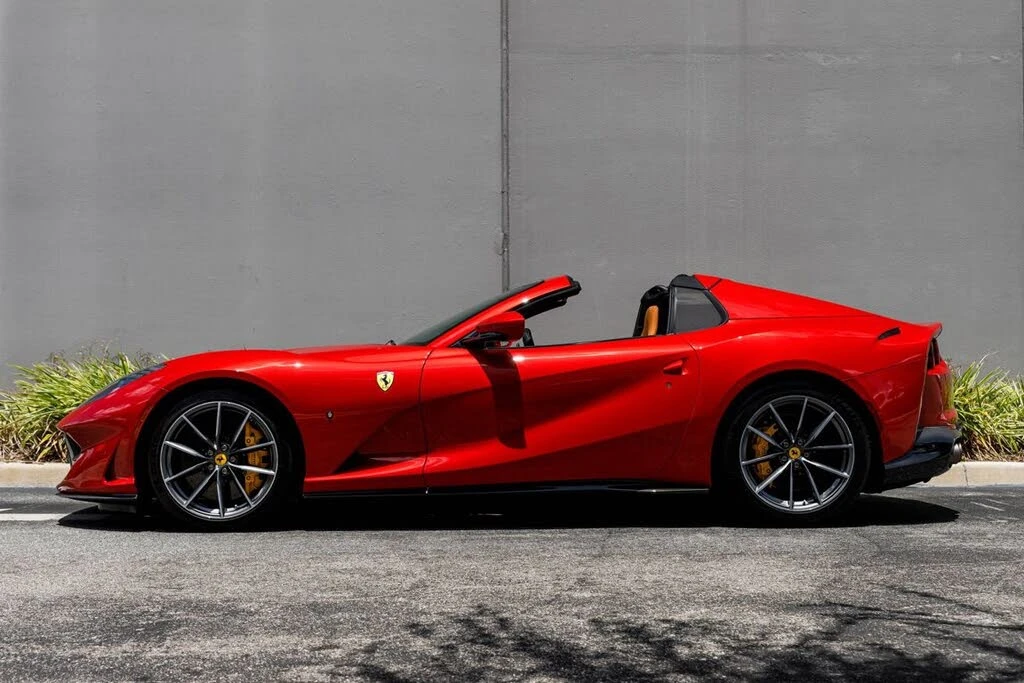 2023 Ferrari 812 GTS - Image 2 of 31