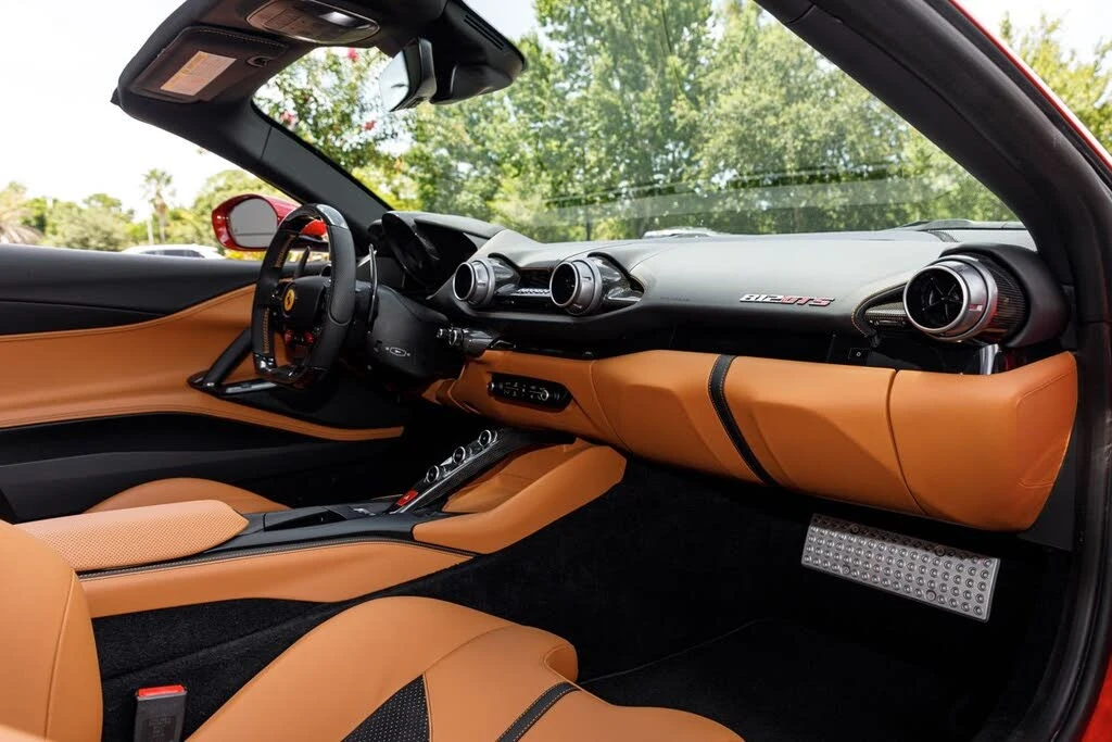 2023 Ferrari 812 GTS - Image 17 of 31