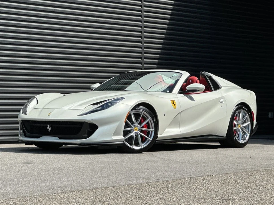 2023 Ferrari 812 GTS - Image 12 of 31
