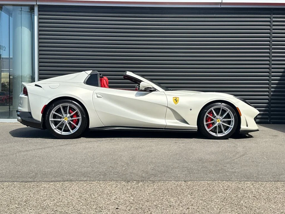 2023 Ferrari 812 GTS - Image 9 of 31