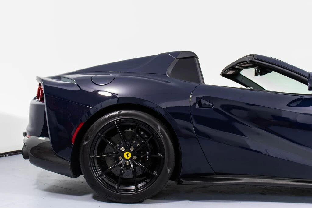 2023 Ferrari 812 GTS - Image 17 of 31