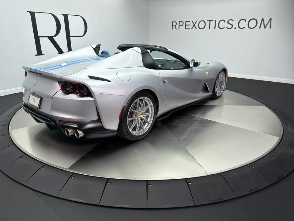 2023 Ferrari 812 GTS - Image 9 of 31