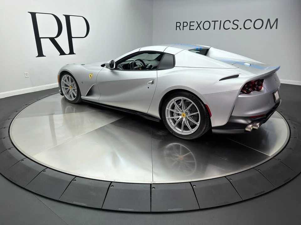 2023 Ferrari 812 GTS - Image 15 of 31