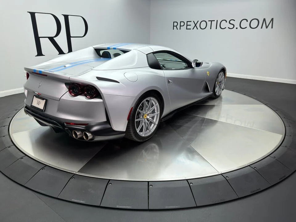 2023 Ferrari 812 GTS - Image 17 of 31