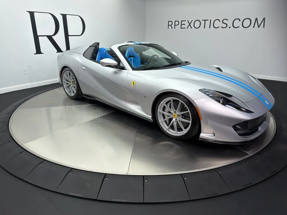 2023 Ferrari 812 GTS - Image 11 of 31