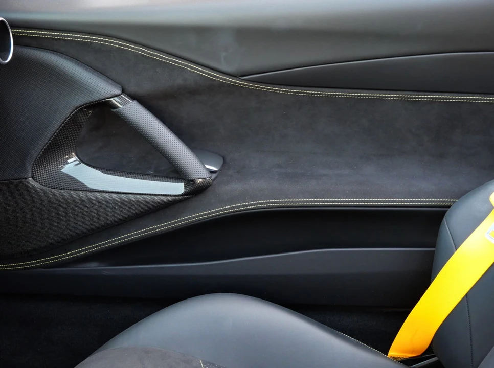 2023 Ferrari 812 GTS - Image 19 of 31