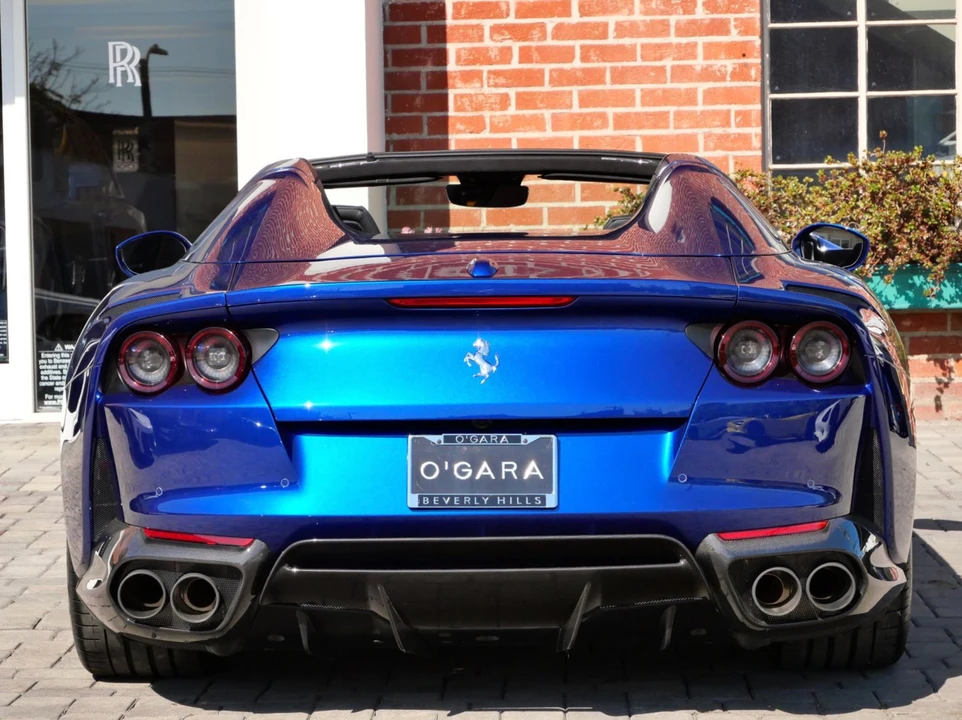 2023 Ferrari 812 GTS - Image 16 of 31
