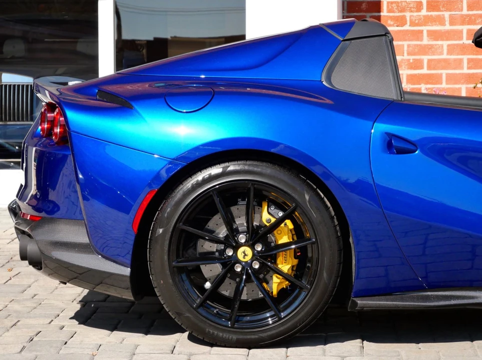 2023 Ferrari 812 GTS - Image 11 of 31