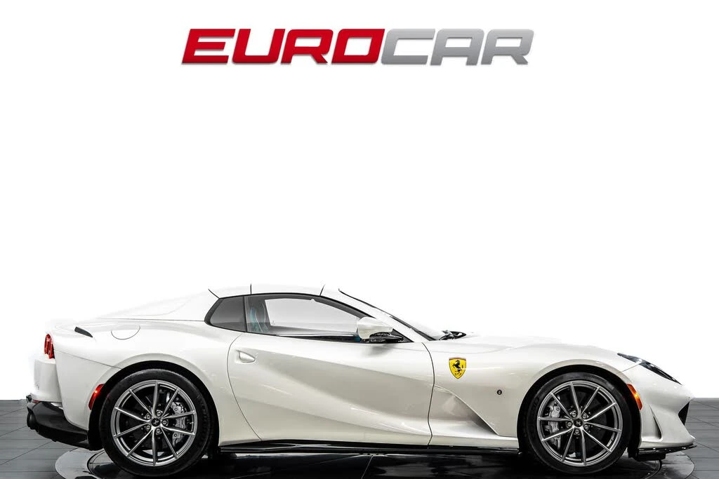 2023 Ferrari 812 GTS - Image 7 of 31