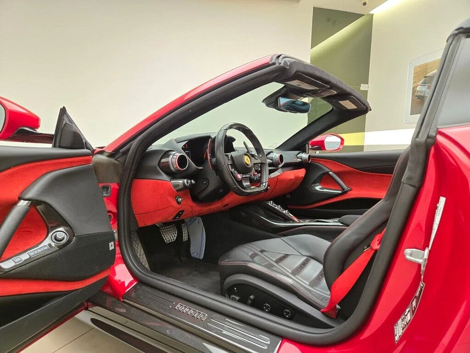 2023 Ferrari 812 GTS - Image 16 of 31