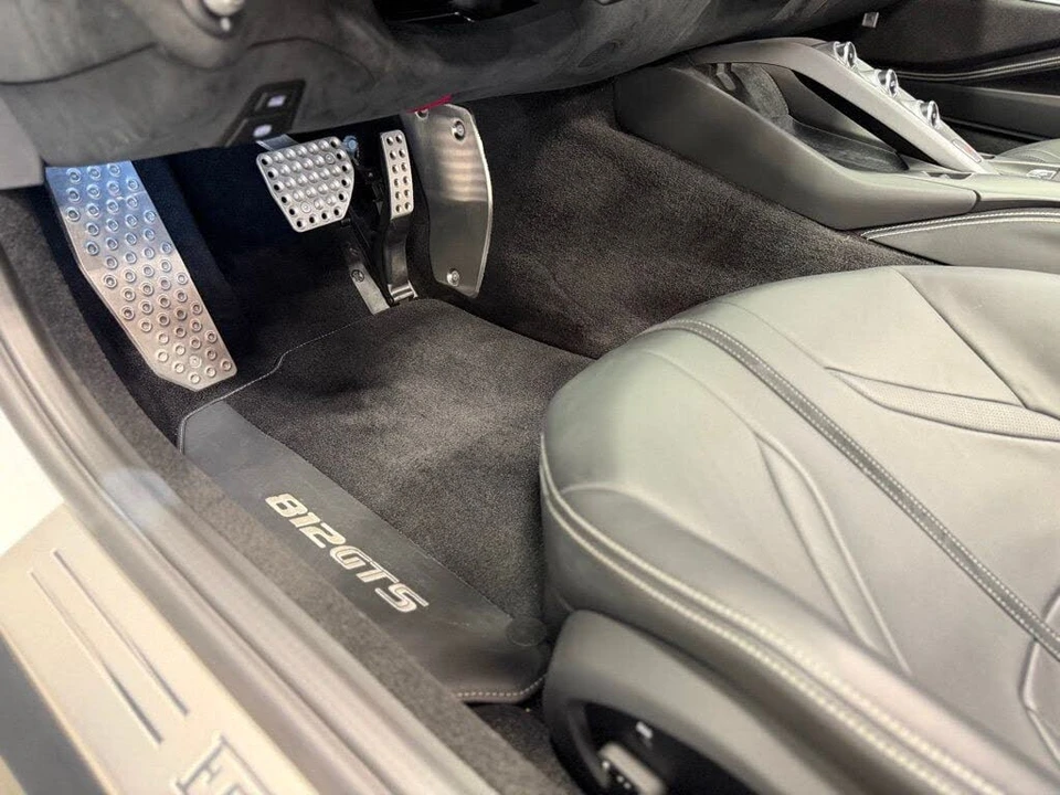 2023 Ferrari 812 GTS - Image 26 of 31