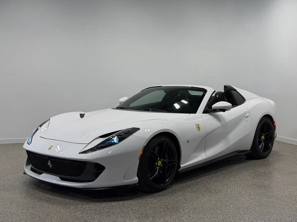 2023 Ferrari 812 GTS - Image 2 of 31