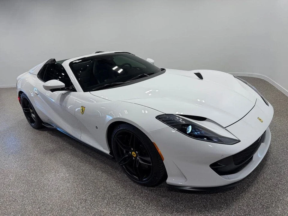 2023 Ferrari 812 GTS - Image 9 of 31