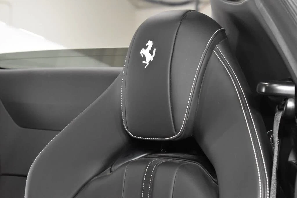 2023 Ferrari 812 GTS - Image 29 of 31