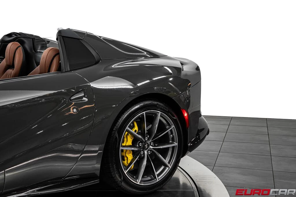 2023 Ferrari 812 GTS - Image 22 of 31