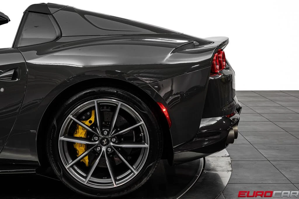 2023 Ferrari 812 GTS - Image 23 of 31