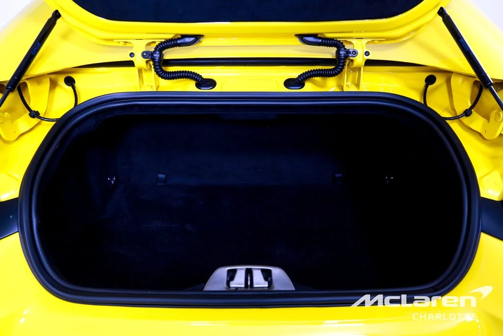 2023 Ferrari 812 GTS - Image 18 of 31