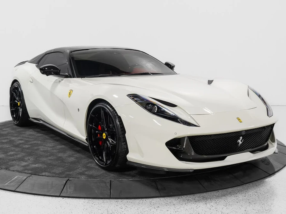 2023 Ferrari 812 GTS - Image 26 of 31