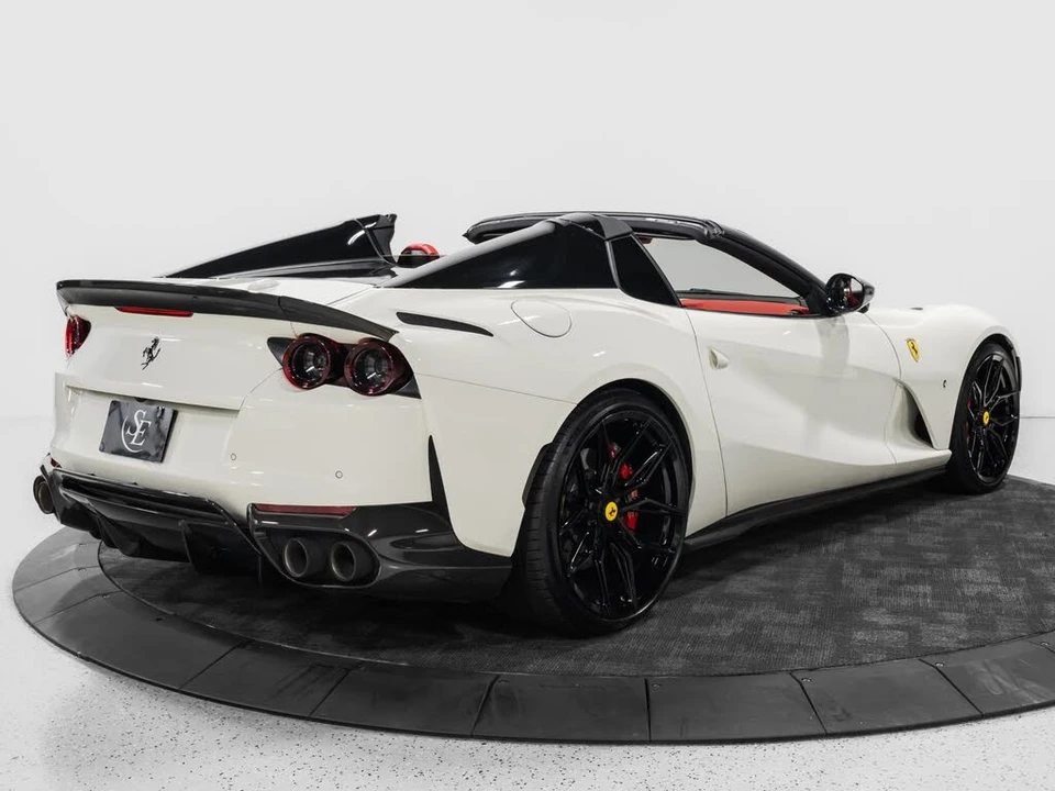2023 Ferrari 812 GTS - Image 10 of 31
