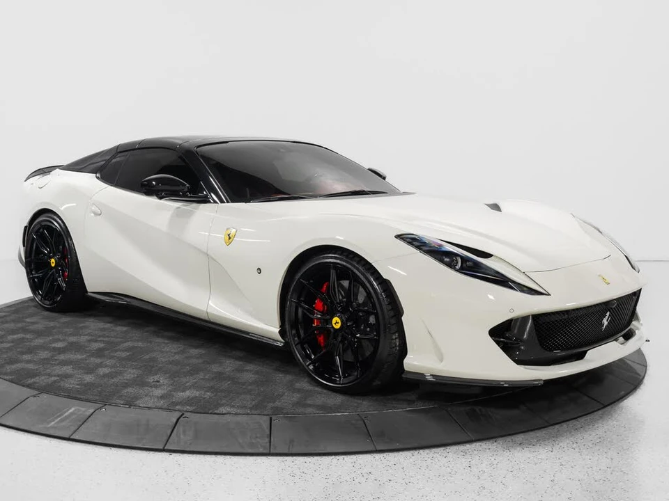 2023 Ferrari 812 GTS - Image 25 of 31