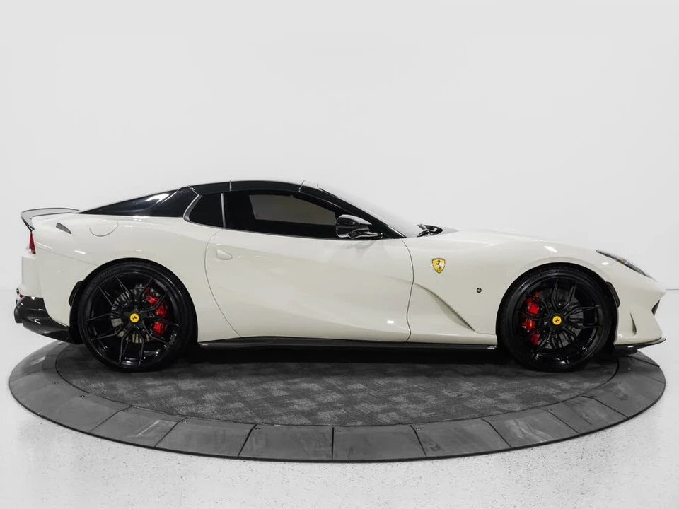 2023 Ferrari 812 GTS - Image 24 of 31