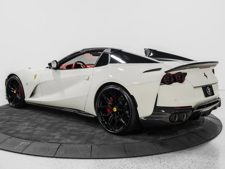2023 Ferrari 812 GTS - Image 5 of 31