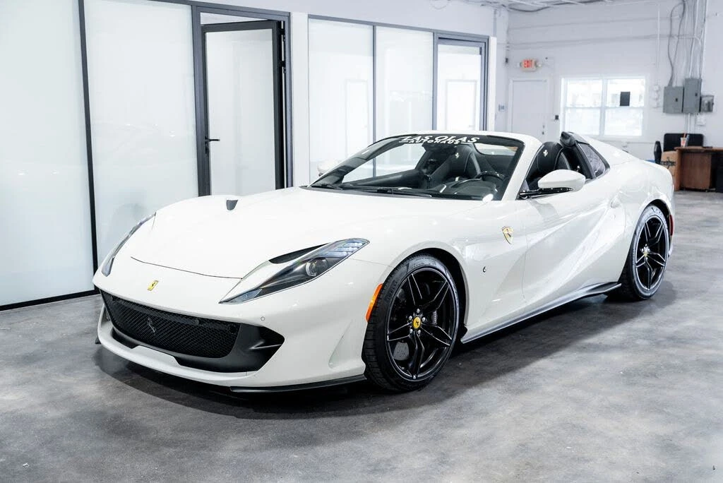 2023 Ferrari 812 GTS - Image 5 of 31