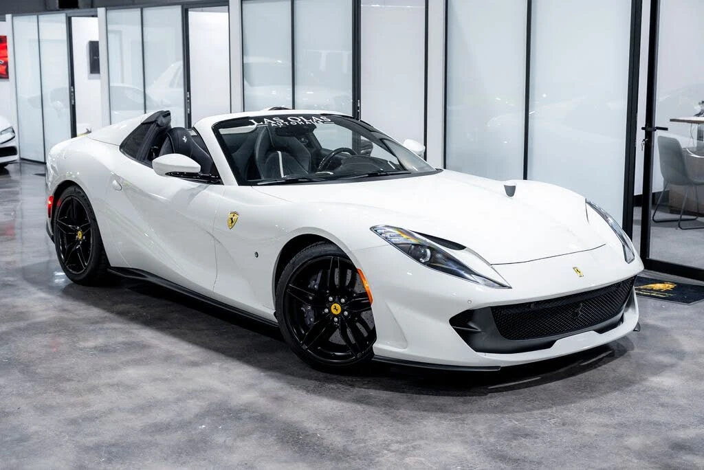 2023 Ferrari 812 GTS - Image 10 of 31