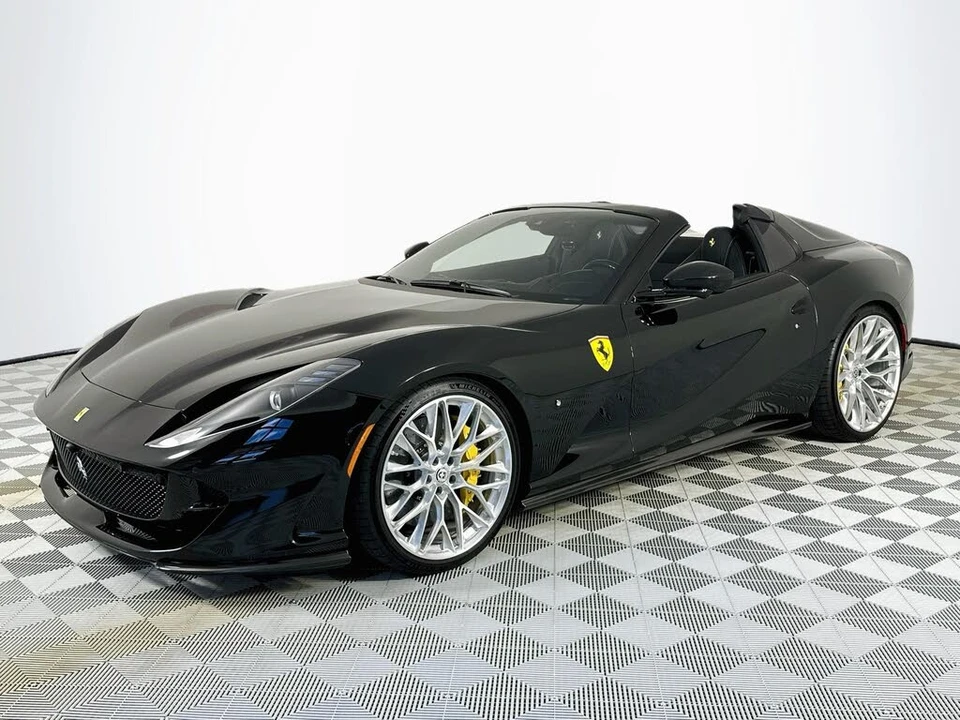 2023 Ferrari 812 GTS - Image 30 of 31