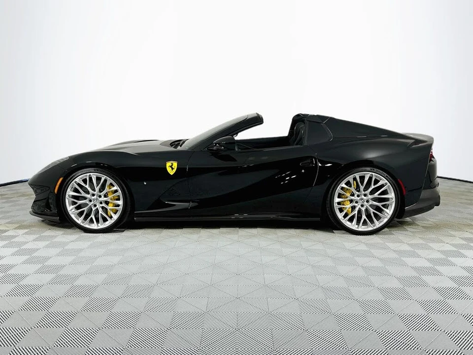 2023 Ferrari 812 GTS - Image 31 of 31