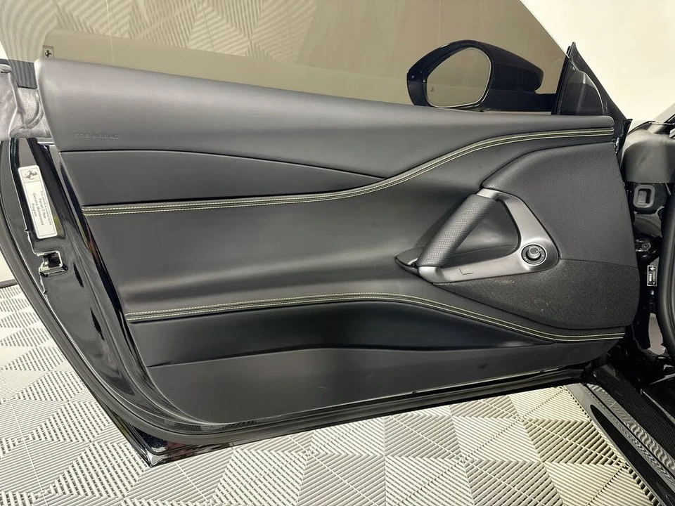 2023 Ferrari 812 GTS - Image 15 of 31