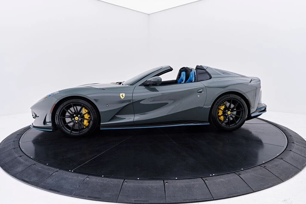 2023 Ferrari 812 GTS - Image 29 of 31
