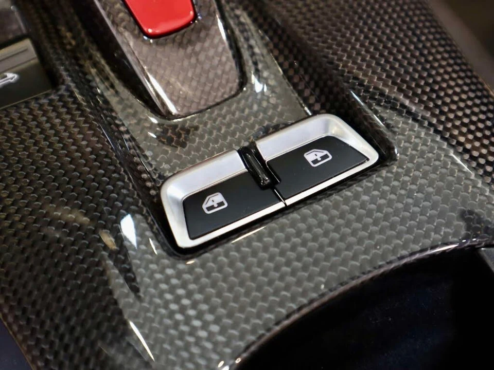 2023 Ferrari 812 GTS - Image 28 of 31