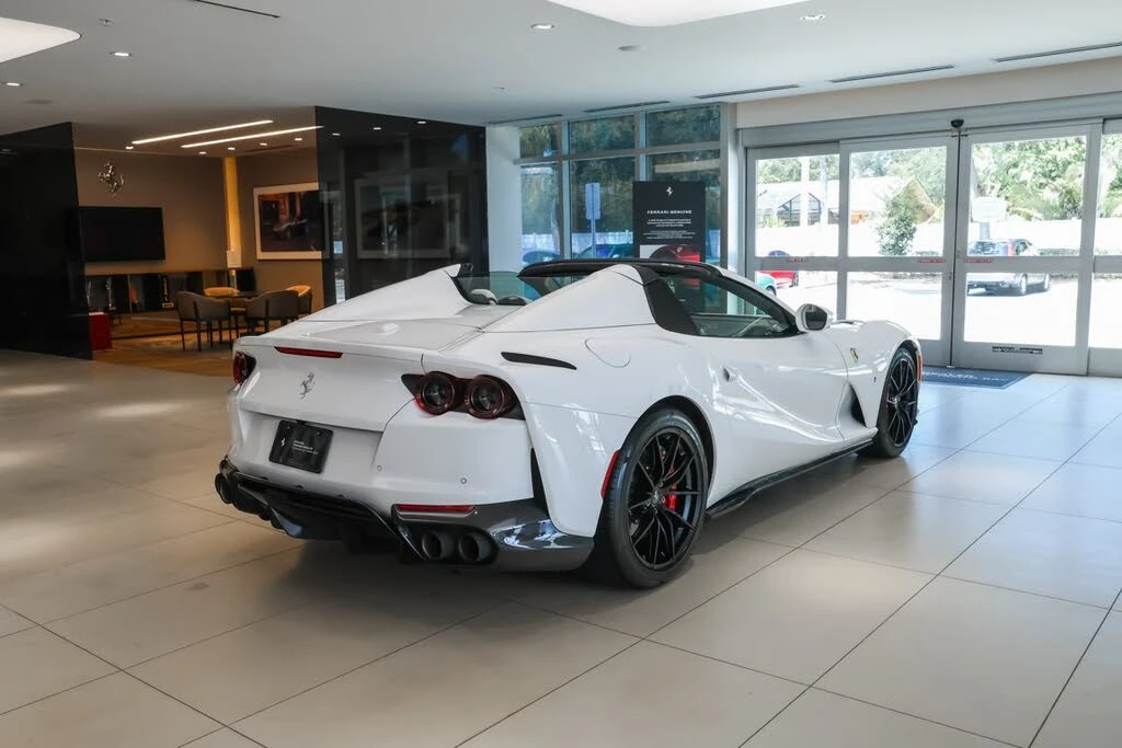 2023 Ferrari 812 GTS - Image 5 of 31
