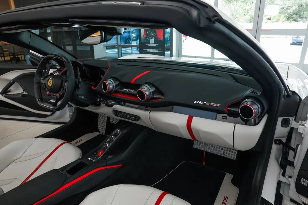 2023 Ferrari 812 GTS - Image 9 of 31