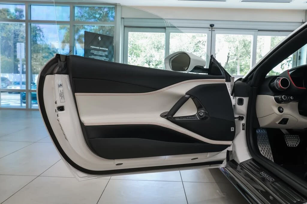 2023 Ferrari 812 GTS - Image 22 of 31