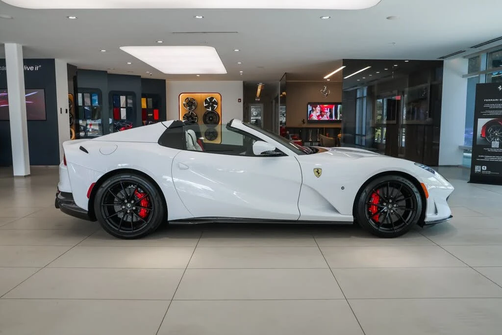 2023 Ferrari 812 GTS - Image 6 of 31