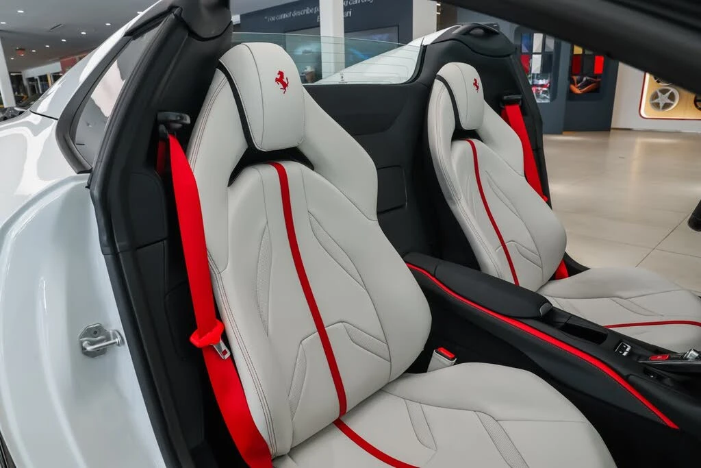 2023 Ferrari 812 GTS - Image 21 of 31