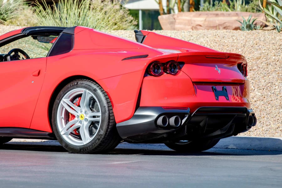 2023 Ferrari 812 GTS - Image 23 of 31