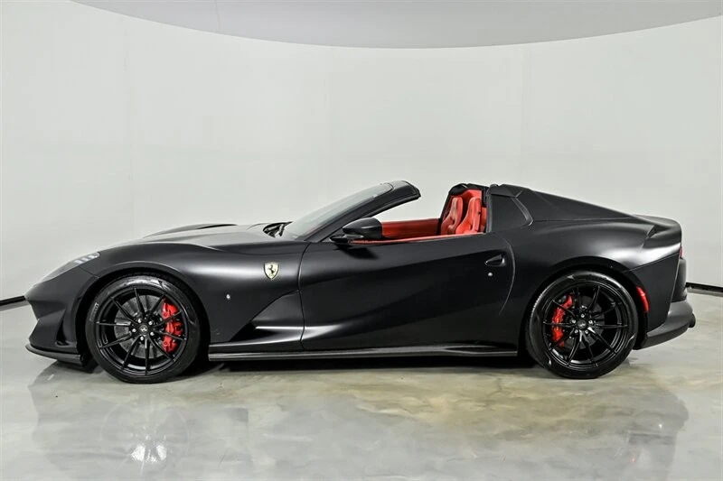 2023 Ferrari 812 GTS - Image 7 of 31